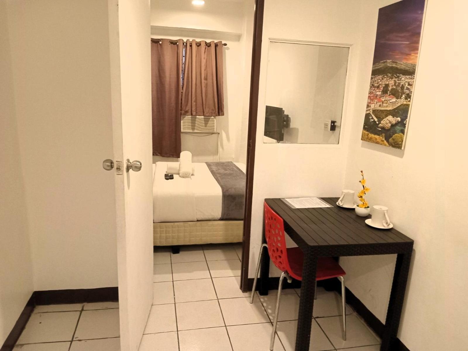 Hotel Circuit