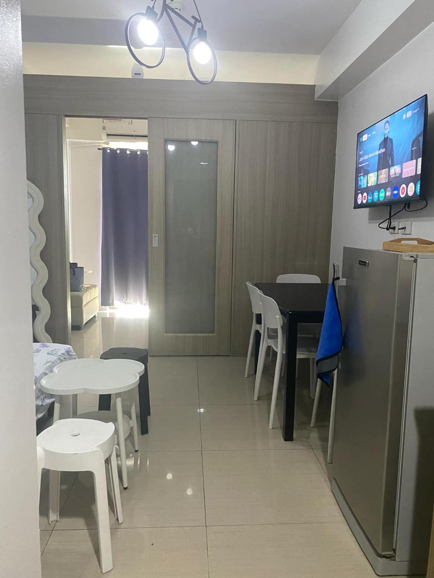 Wind And Sea At Shore 1 Residences Apartment