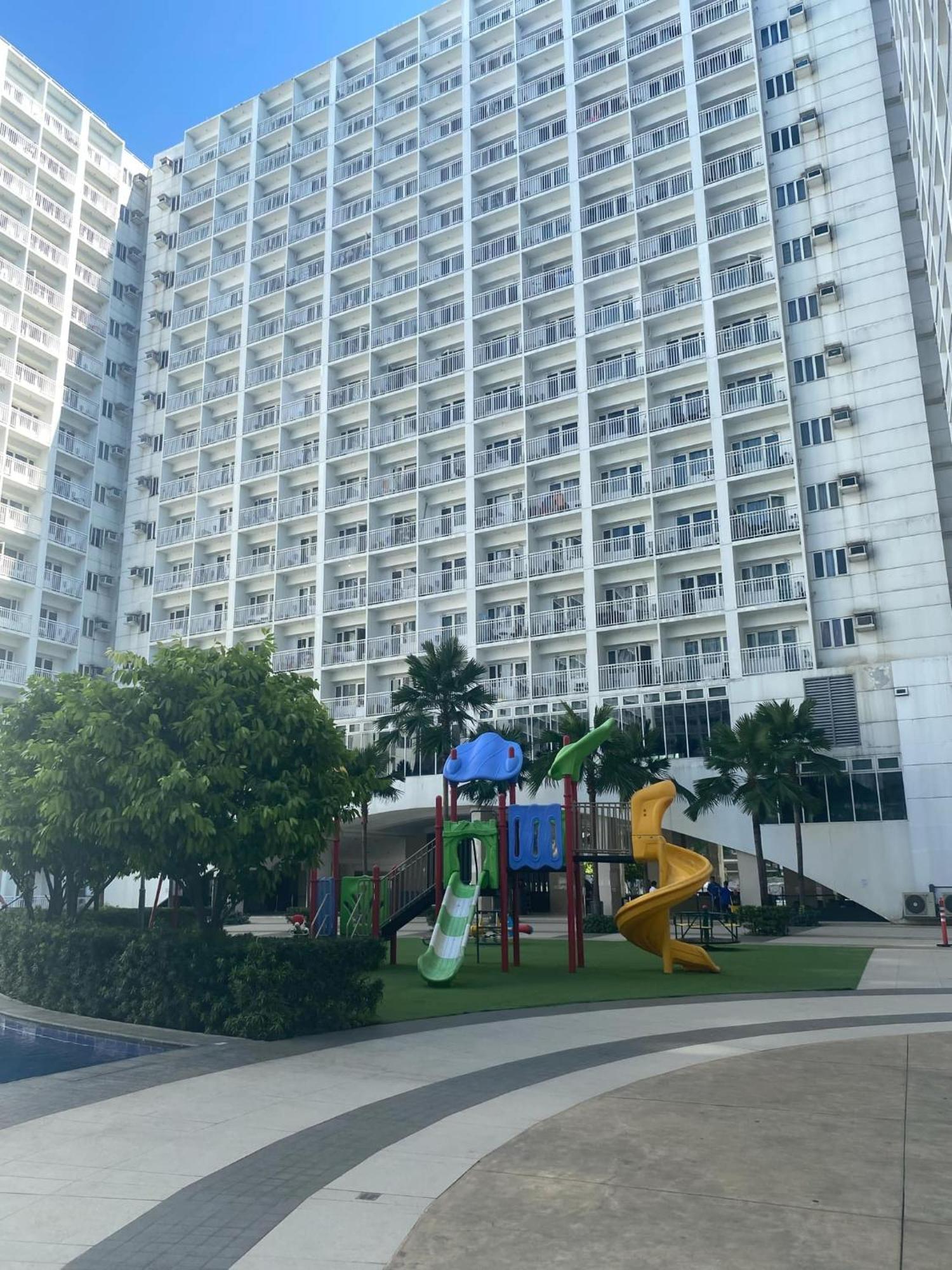 Wind And Sea At Shore 1 Residences Manila