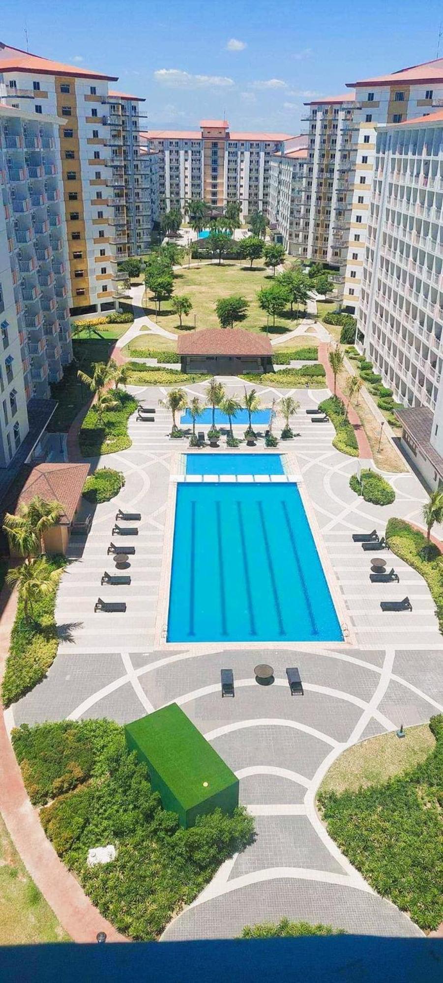 Apartment Stylish And Comfy Manila