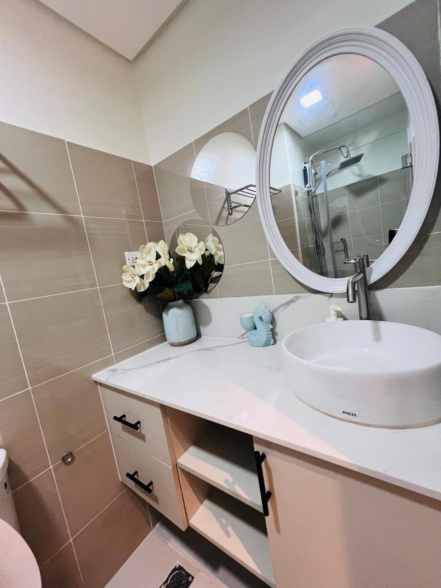Staycation Near Sm Moa By Shara Dungo Aparthotel