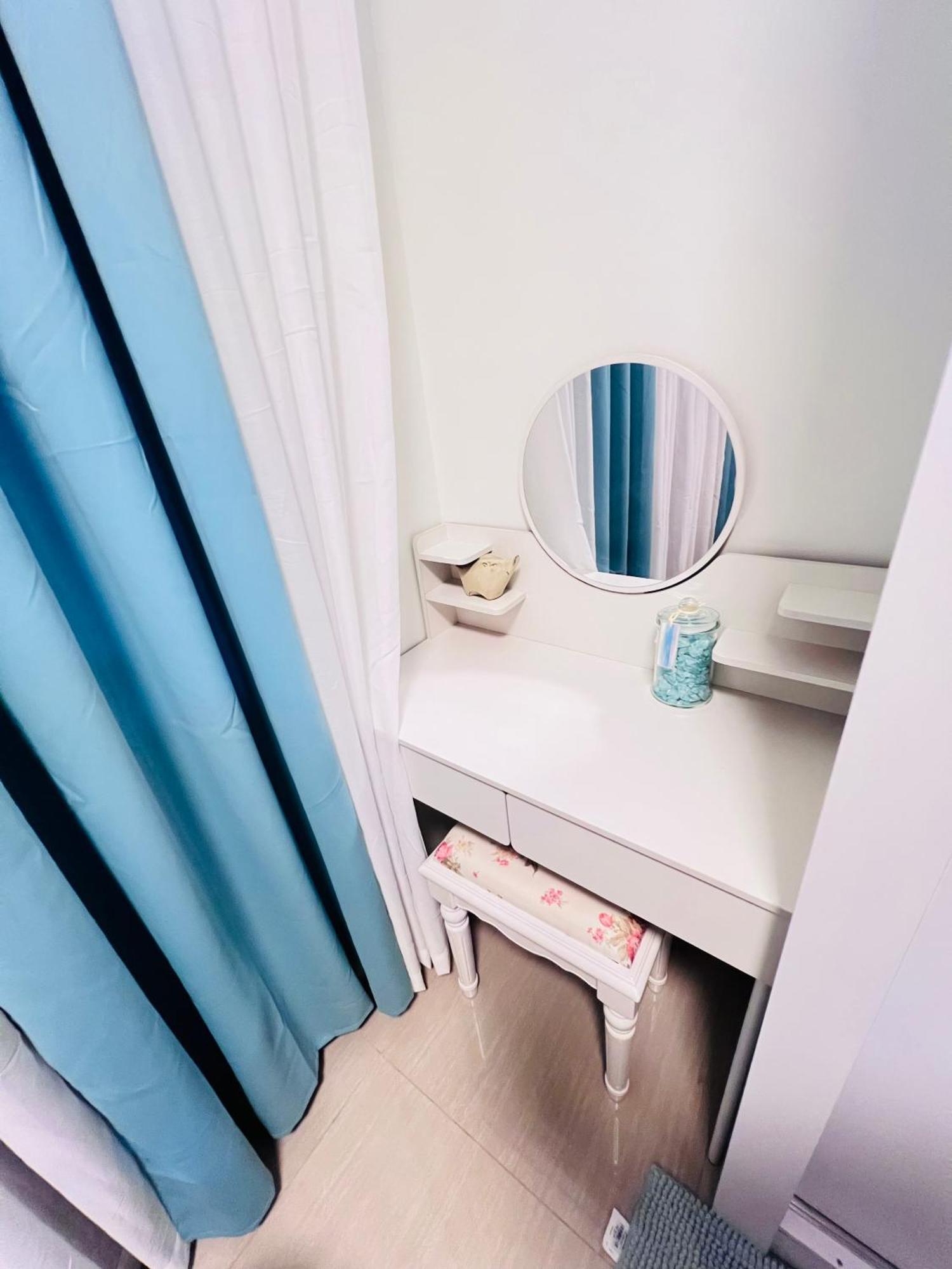 Aparthotel Staycation Near Sm Moa By Shara Dungo *