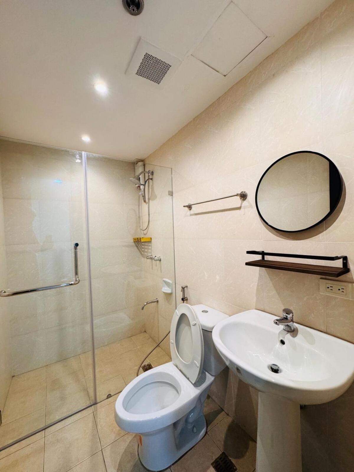 2br In Bgc Apartment