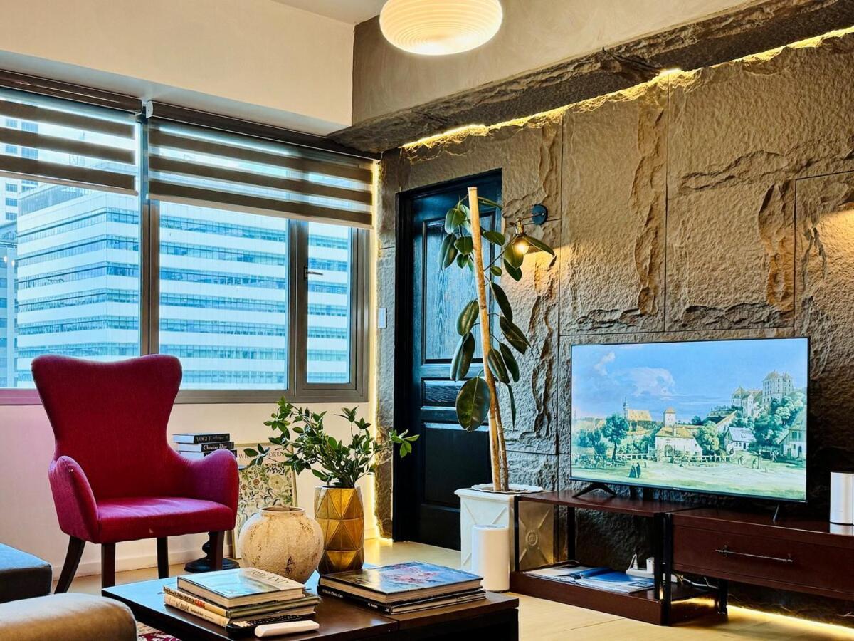 2br In Bgc Manila