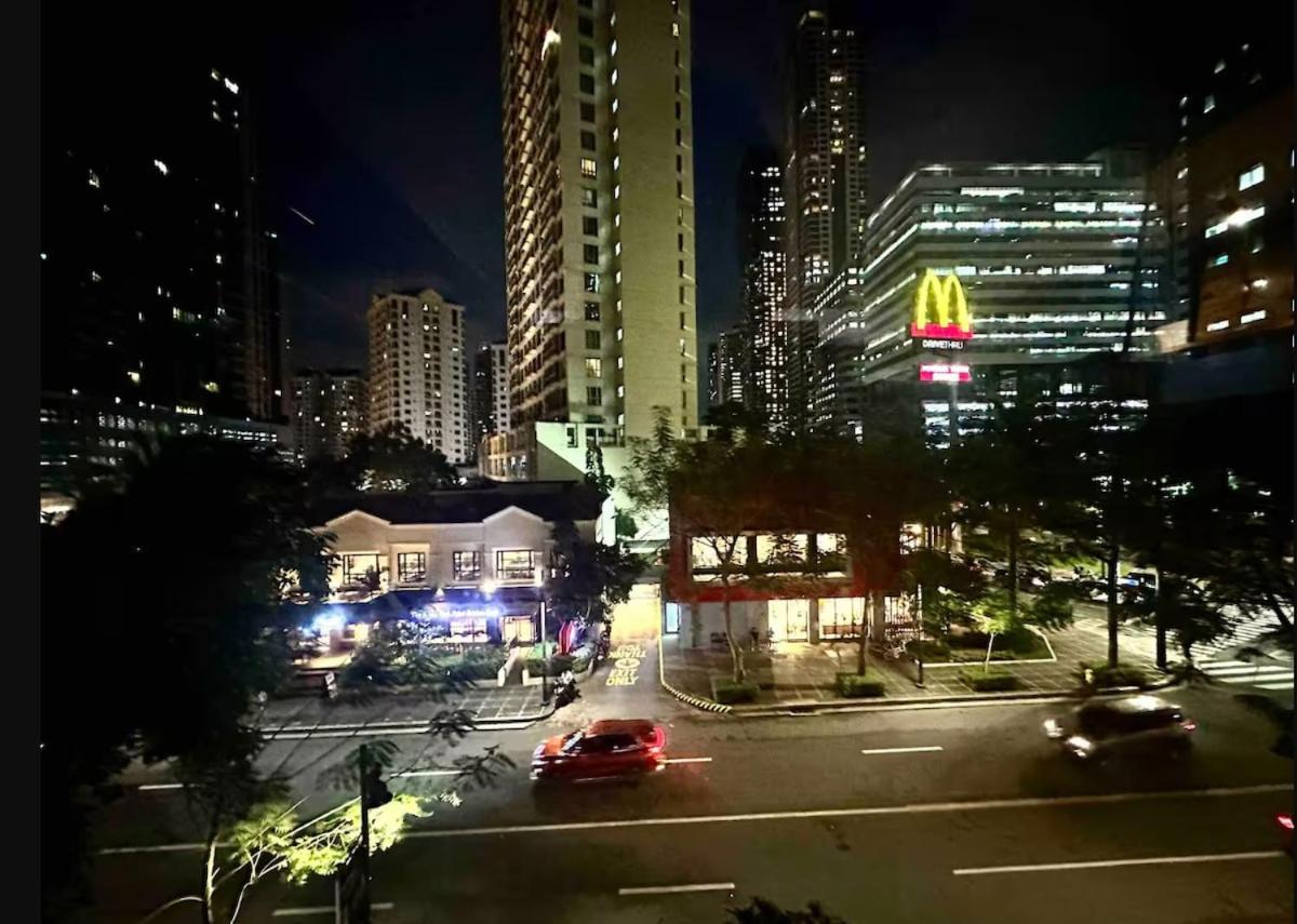 2br In Bgc * Manila