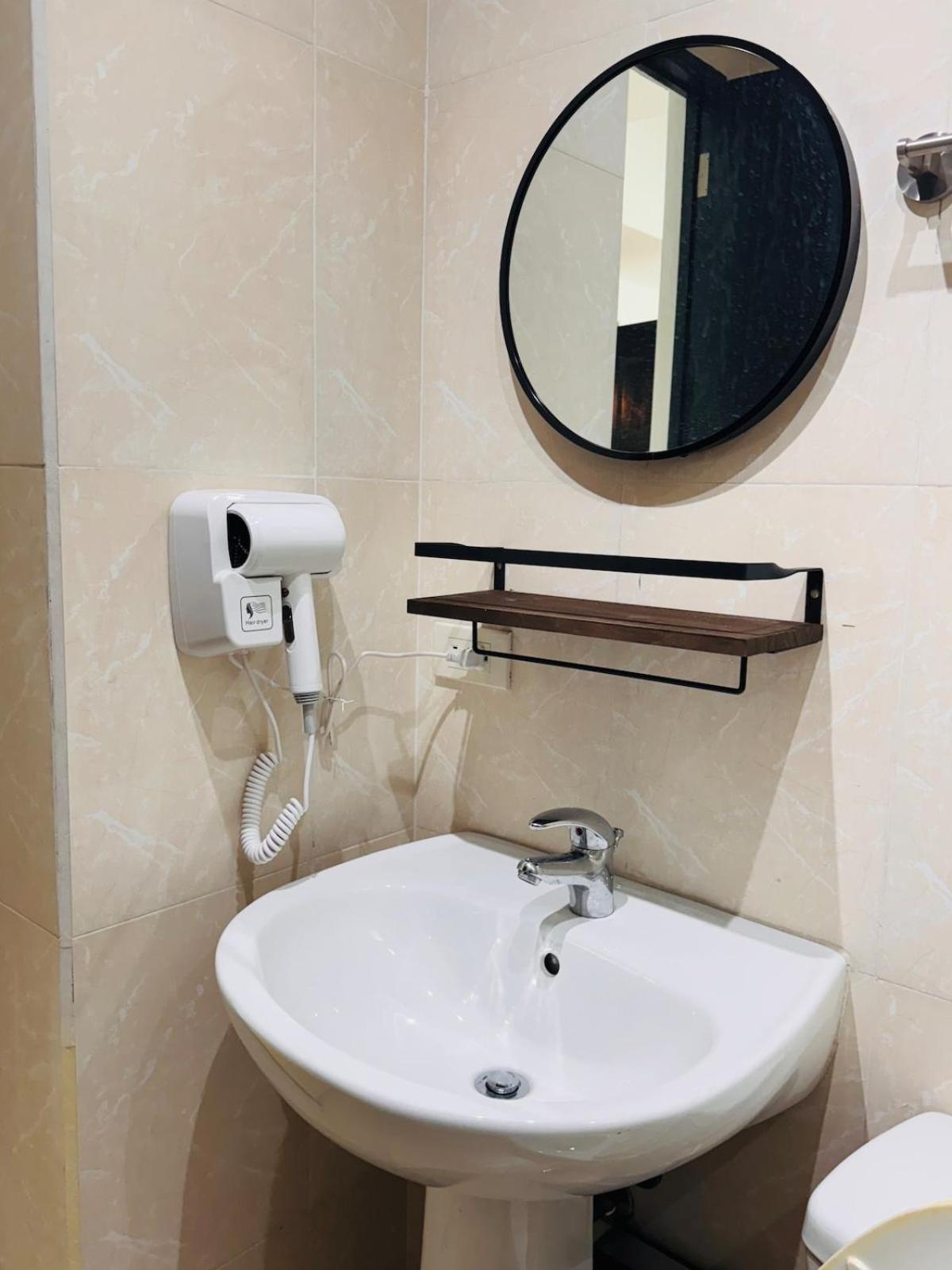 2br In Bgc Manila