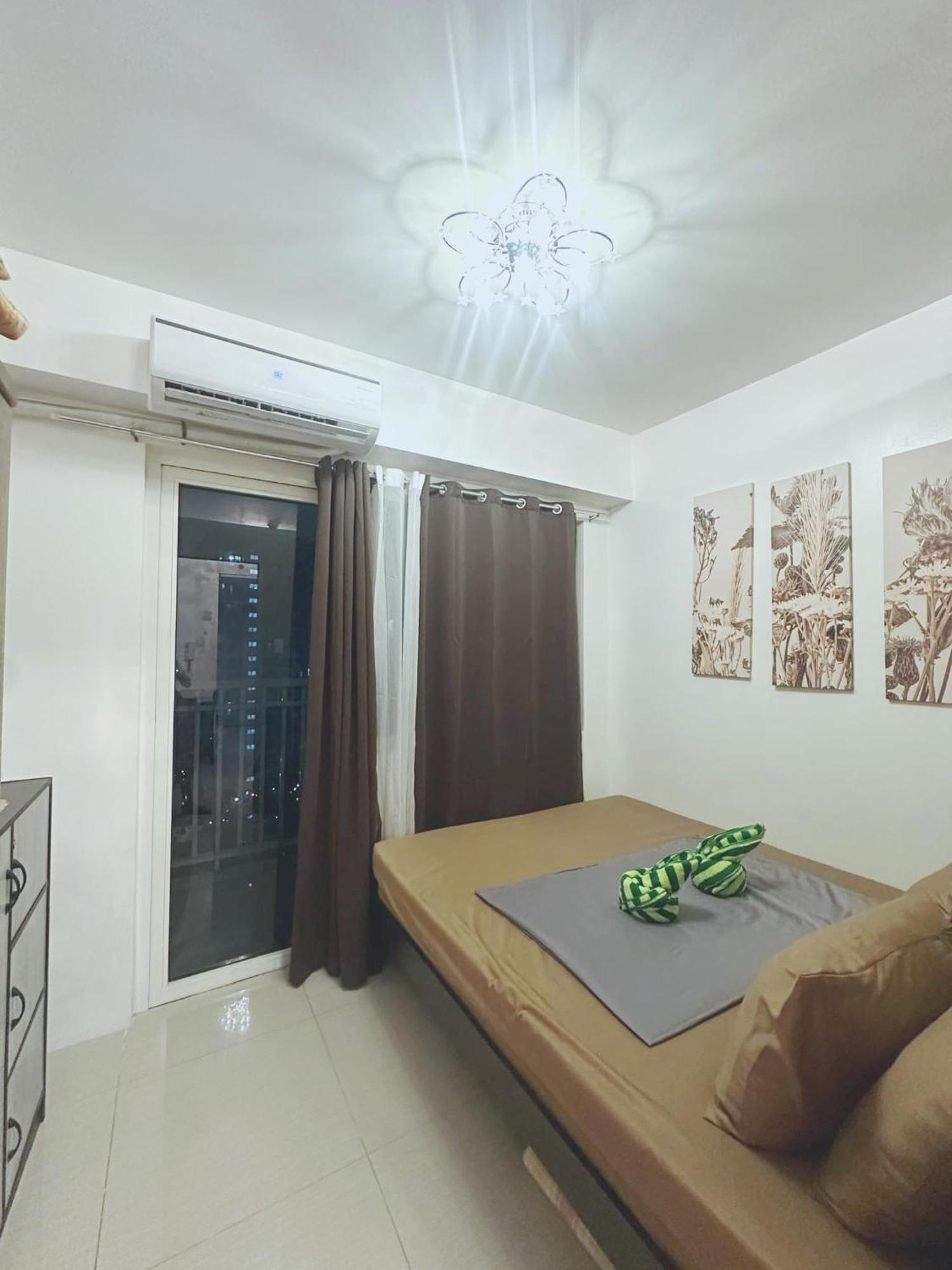 Shore Residences Near Moa *