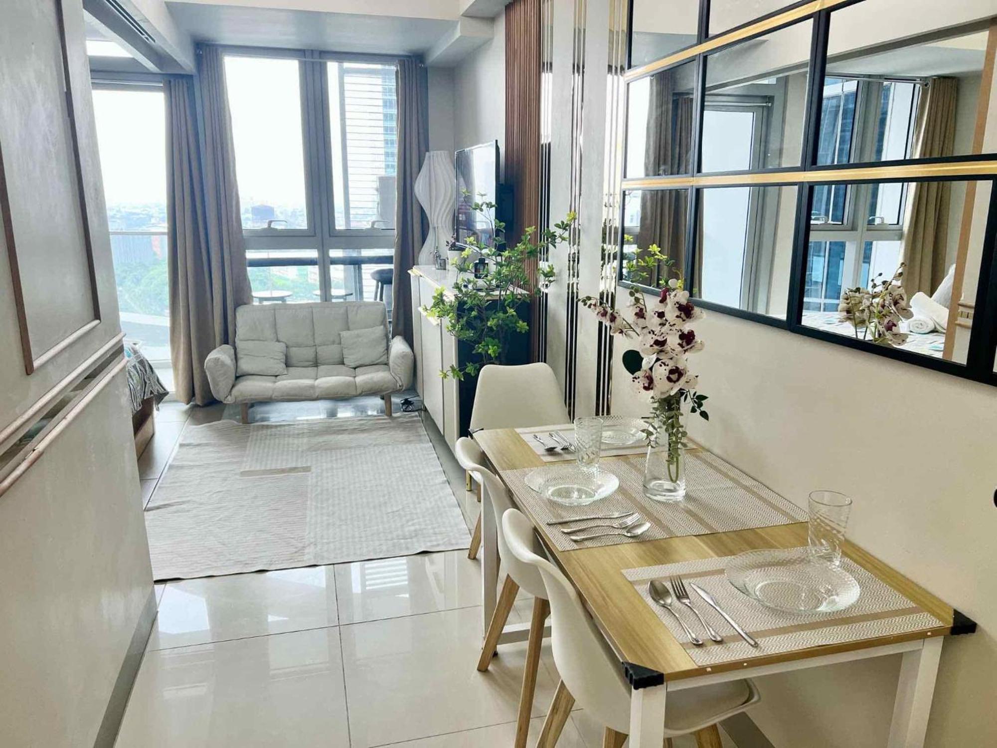 Nuhomes Staycation Escape At Uptown Parksuites Tower 2 Aparthotel