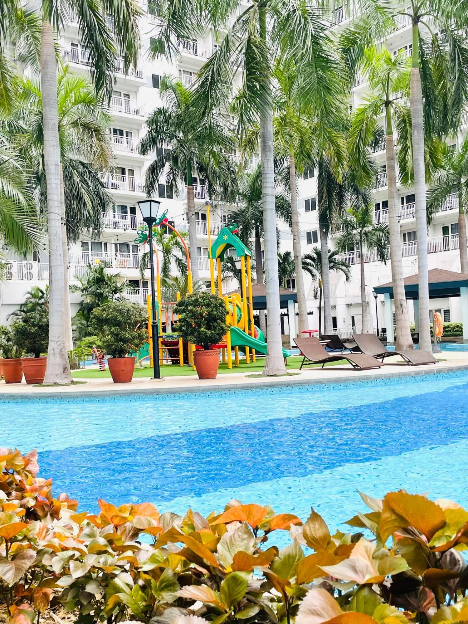Icy Condotel In Shell Residences Apartment