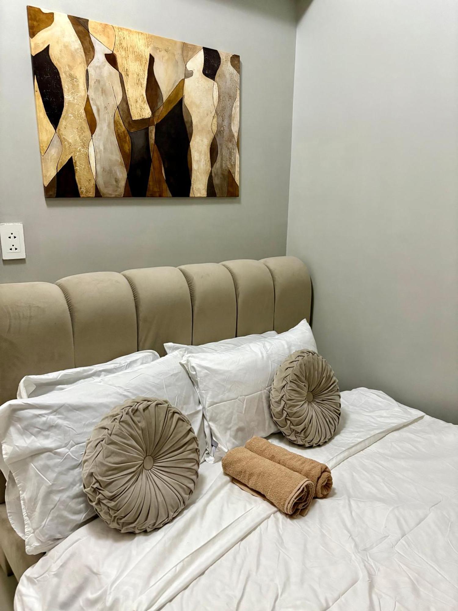 Comfy Cozy Staycation *