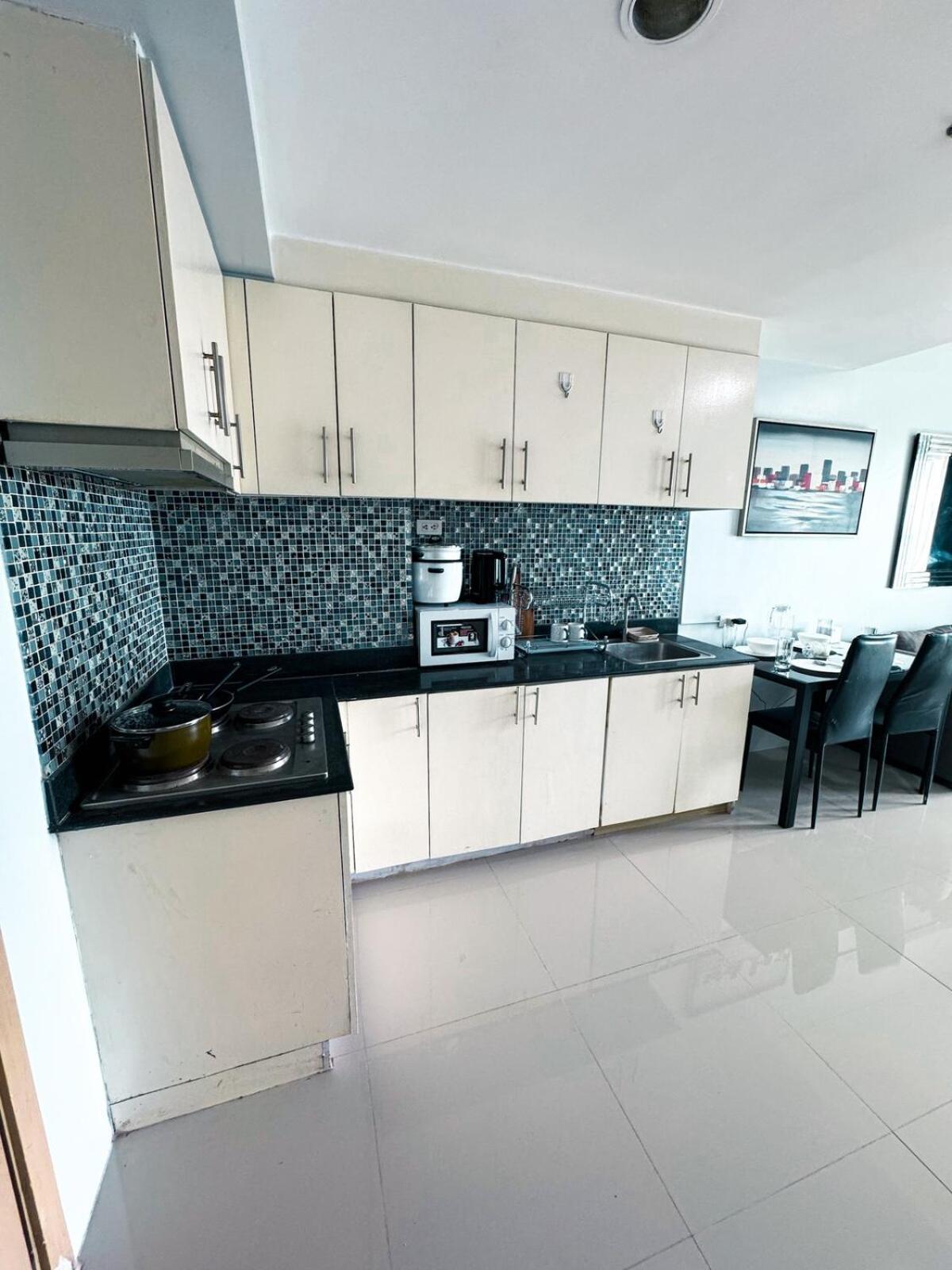 Mall Of 2br At Sea Residences With Wifi * Manila