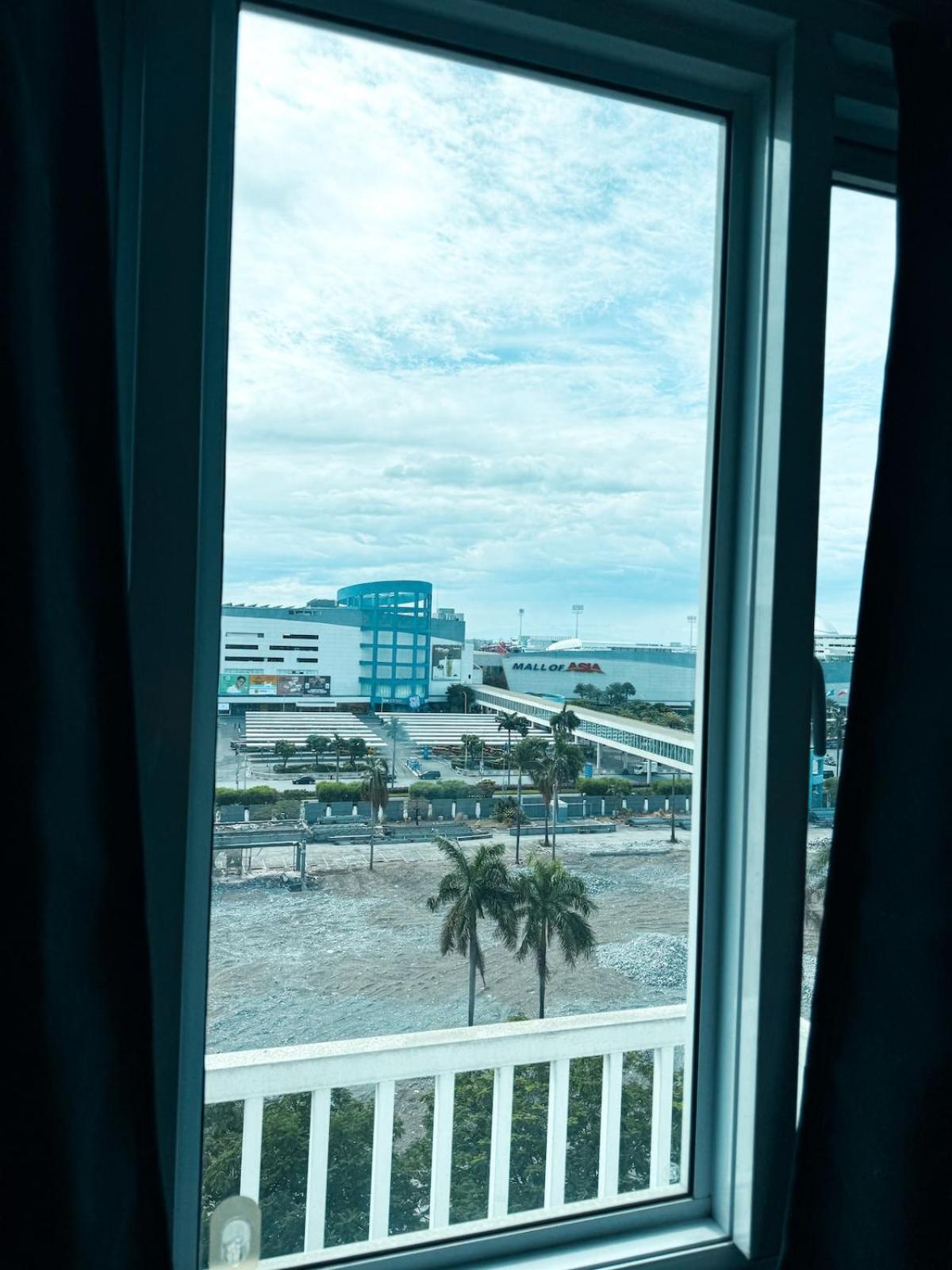 Apartment Mall Of 2br At Sea Residences With Wifi
