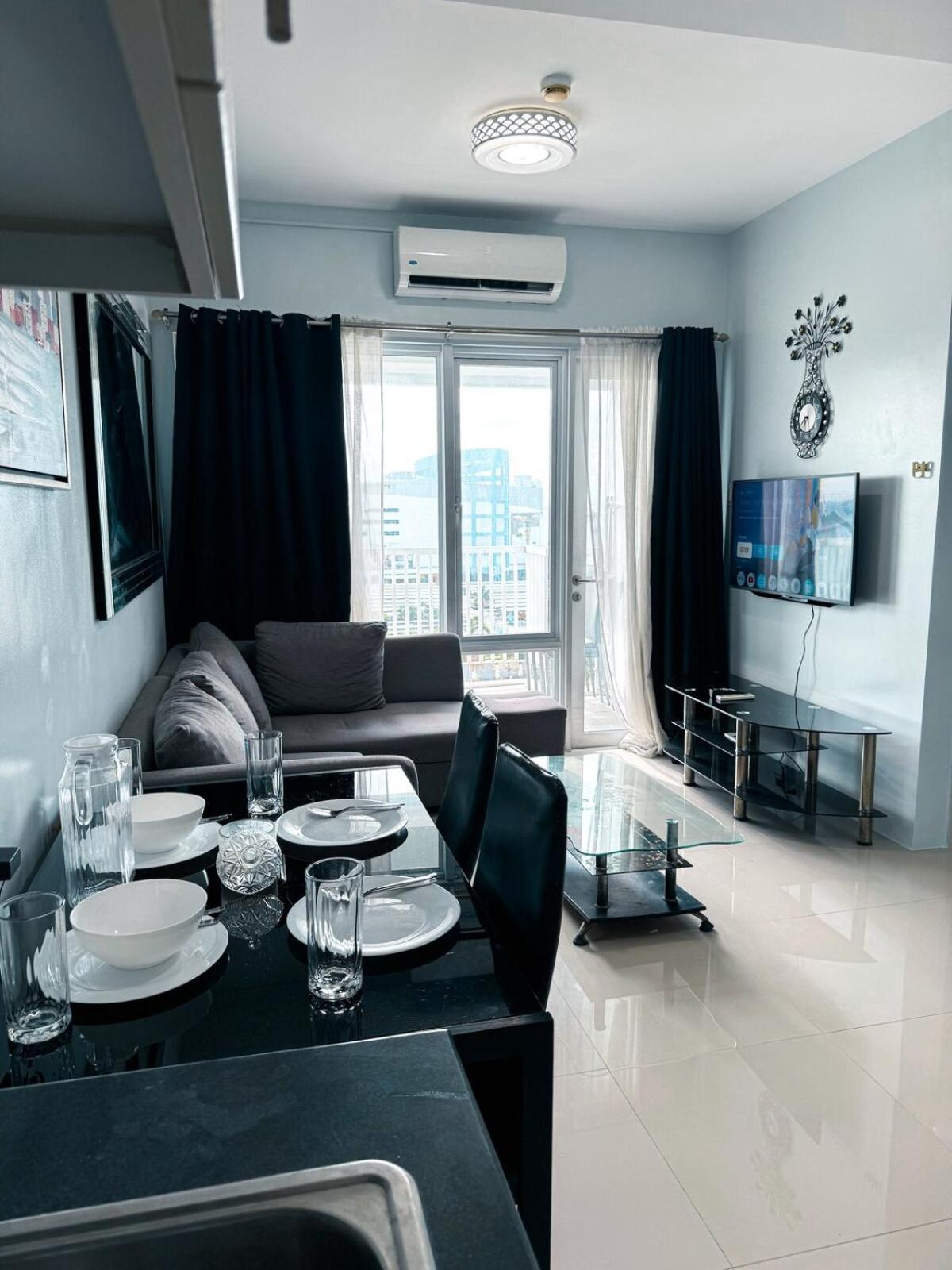Mall Of 2br At Sea Residences With Wifi * Manila