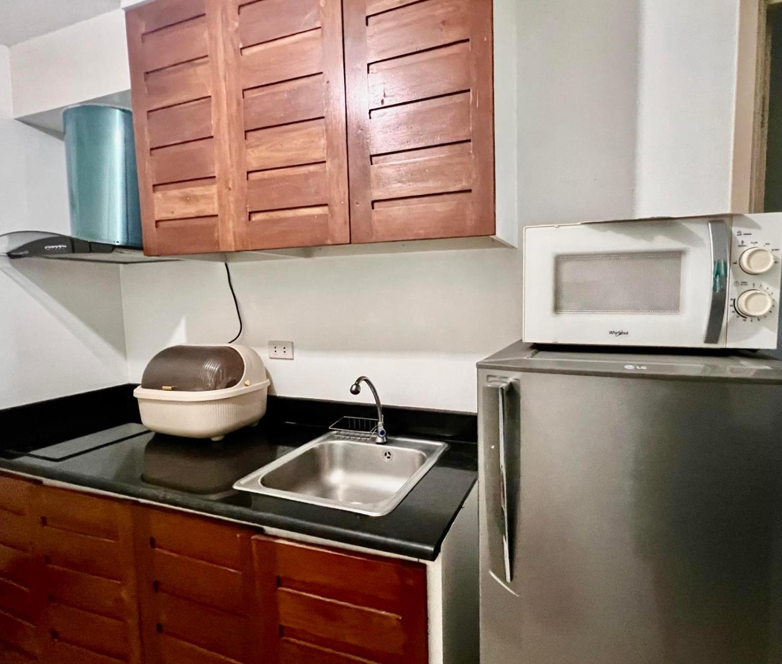 Makati Business District Residences Hotel *