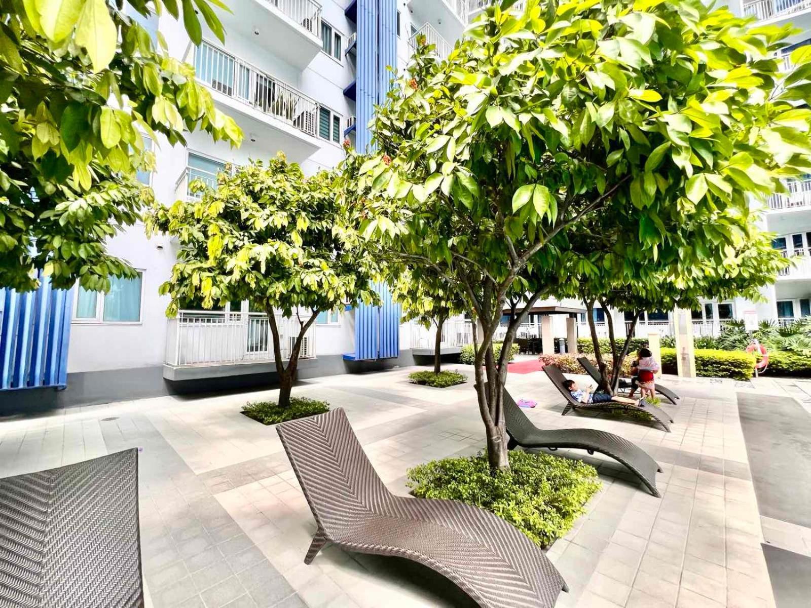 Hotel Makati Business District Residences