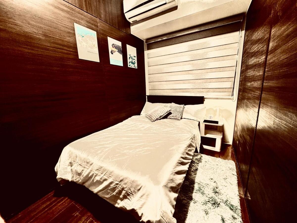 Luxurious 2 Bedroom Oasis In Air Residences With Bar Ktv And Games Manila