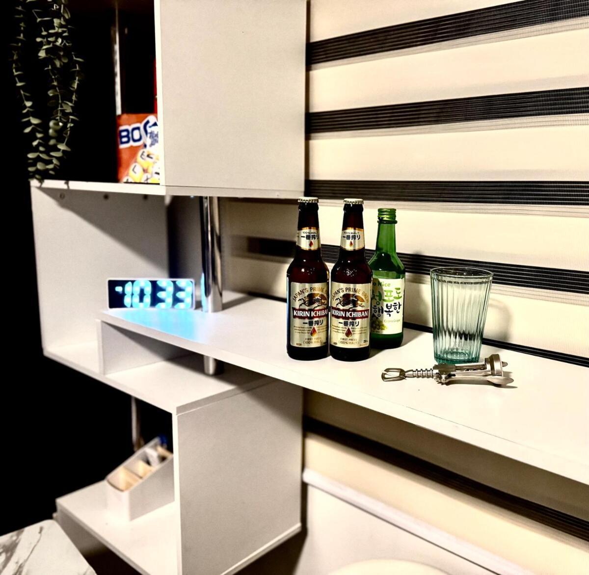 Luxurious 2 Bedroom Oasis In Air Residences With Bar Ktv And Games Manila