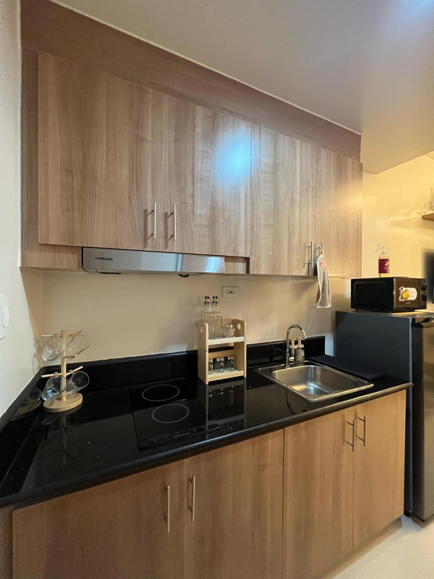 Apartment Stylish 1br In Makati Manila