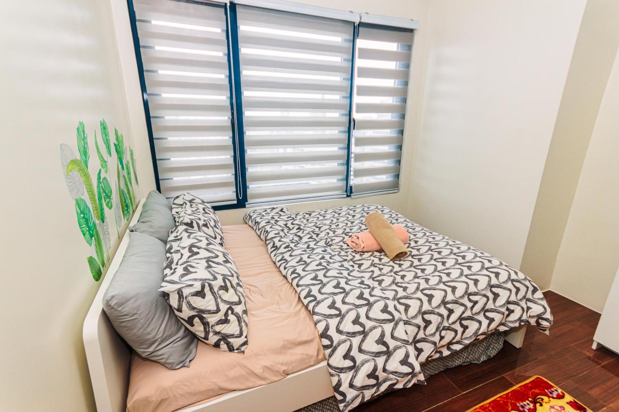 Air Penthouse 59 Gym Swim Park 300 Mbps Manila