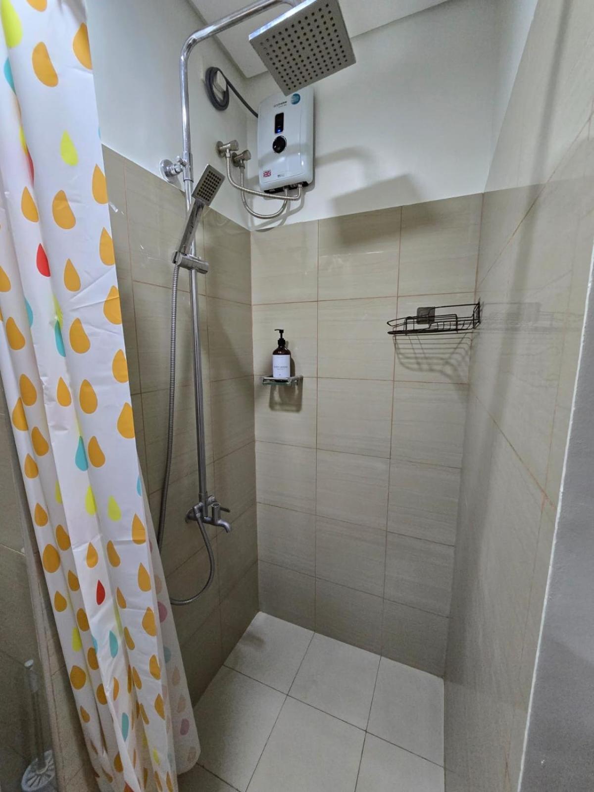 Shore 2 By Richnells Staycation Apartment *