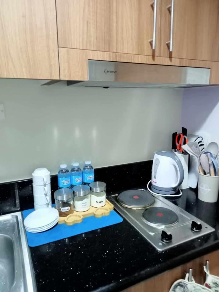 Dream Staycation -shore3 Residences Tower 2 Manila