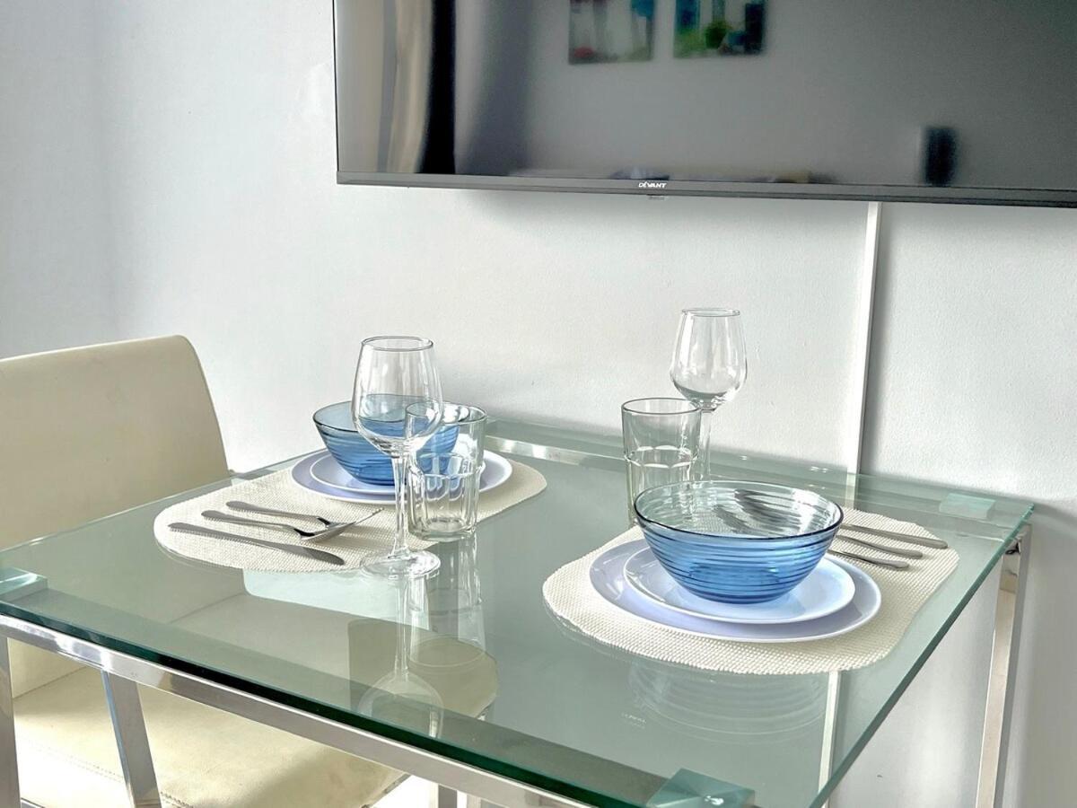 Apartment Affordable At Gramercy Makati With Balcony & Parking