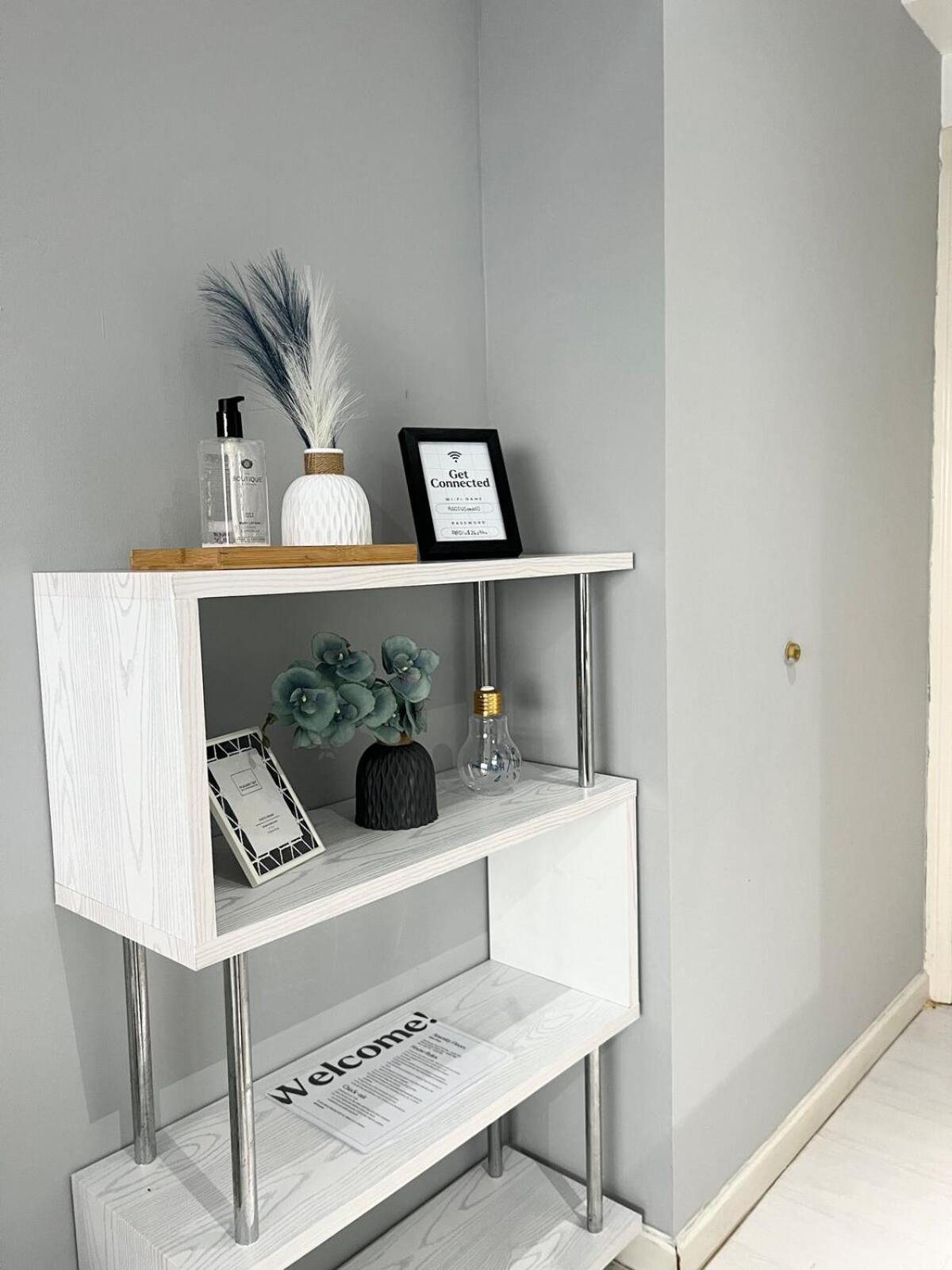 Affordable At Gramercy Makati With Balcony & Parking Apartment *