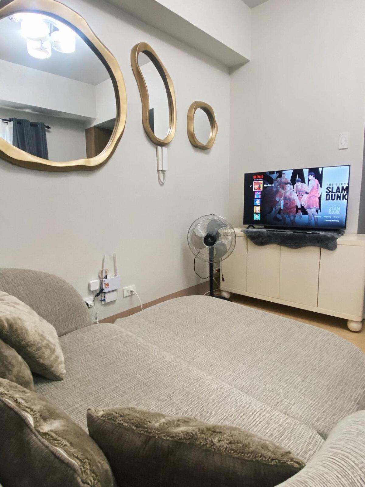 1-br With Balcony In Shore 3 Residences, Pasay Apartment Manila