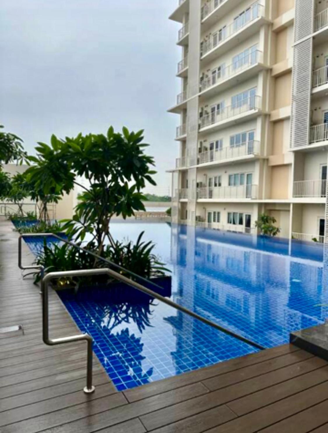 Aparthotel Park Mckinley West In Bgc Taguig