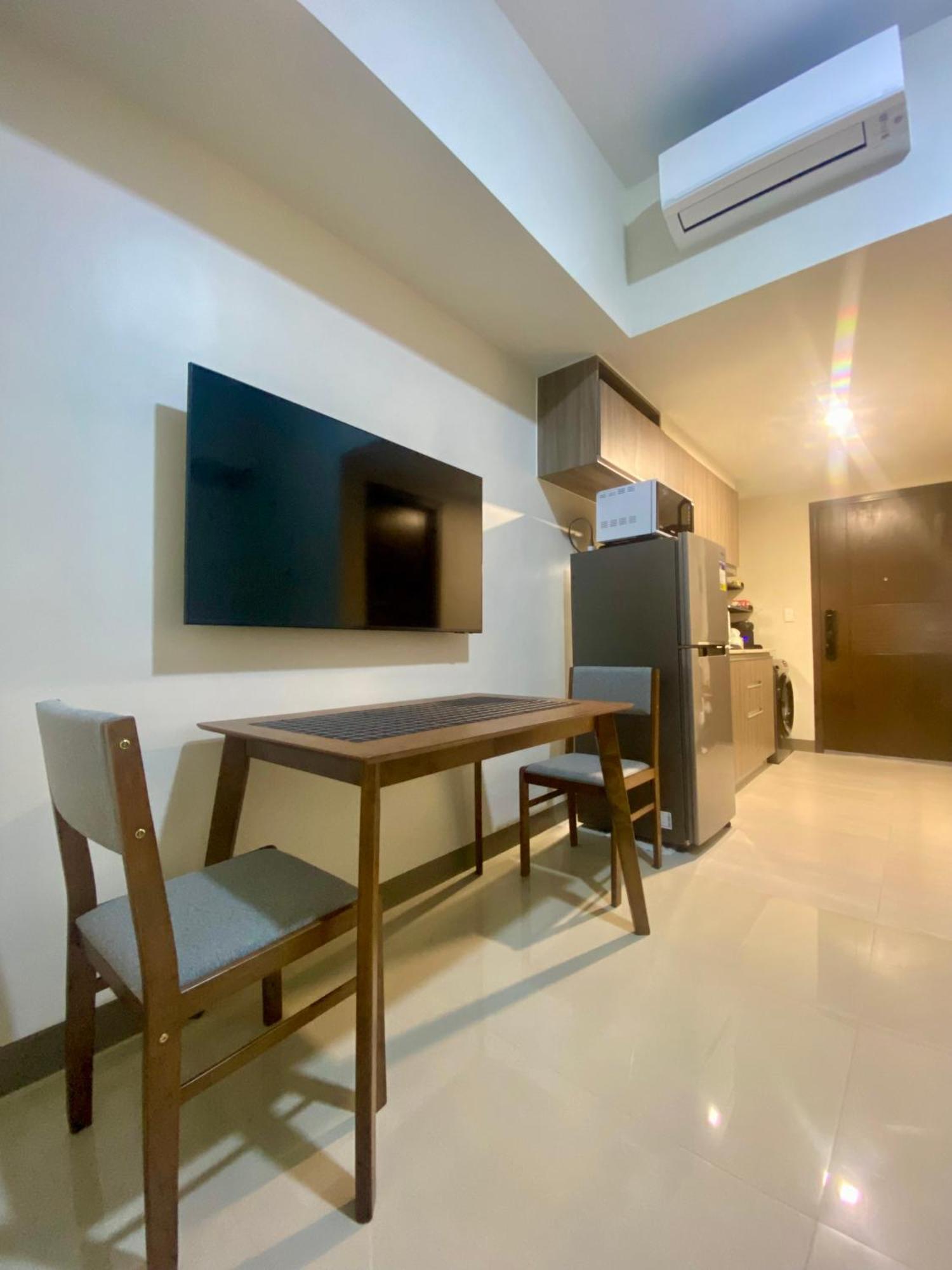 Aparthotel Park Mckinley West In Bgc Taguig *