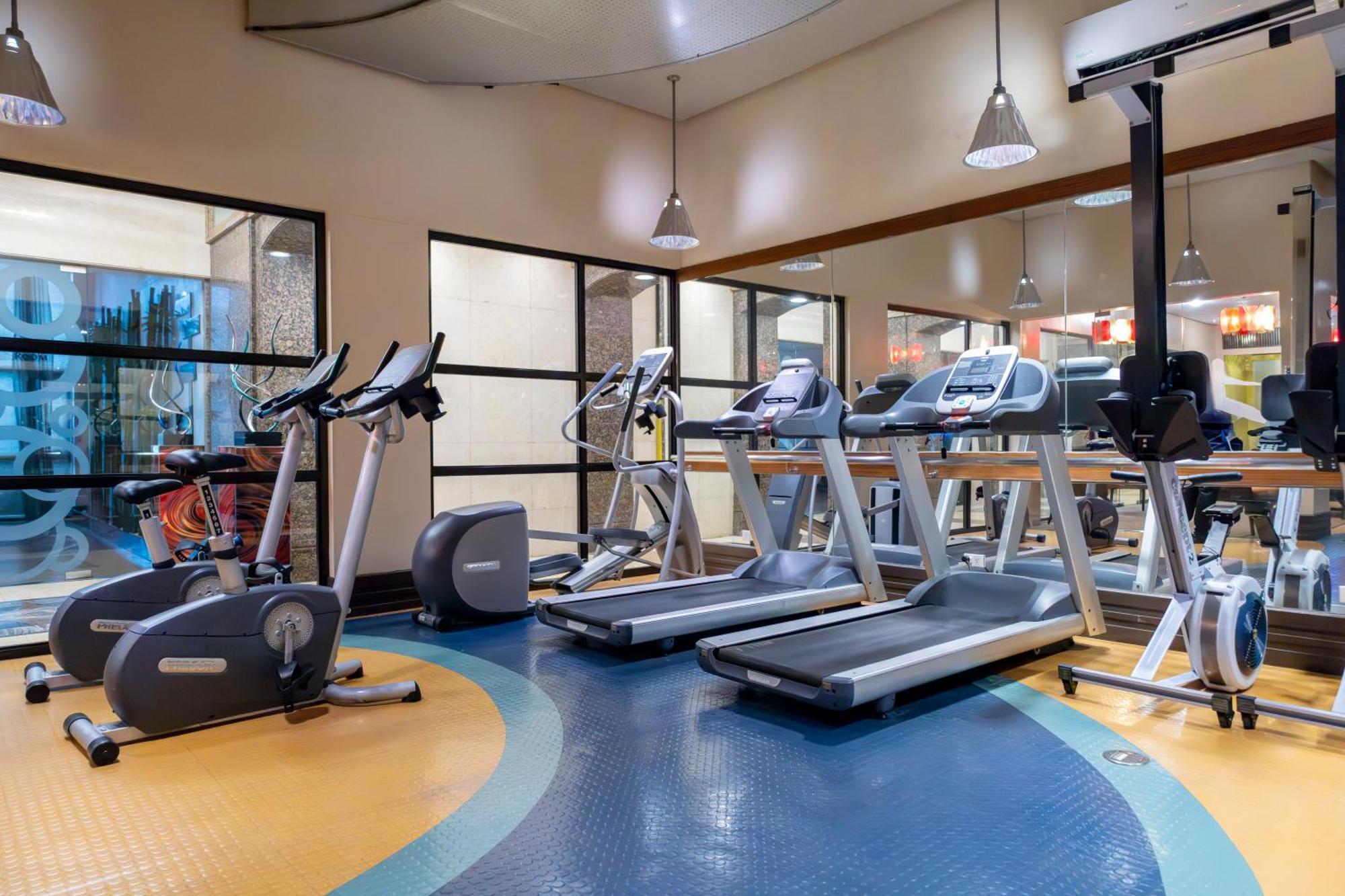 Forbeswood Parklane 1br With Golf View