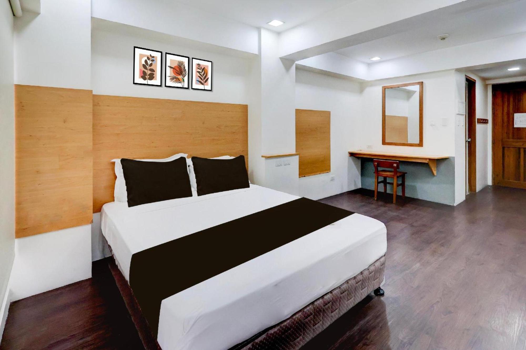 Townhouse Oak Brblock Boutique & Residences, Kalayaan Avenue, Near Ayala Mall, Poblacion, Makati, Hotel Manila