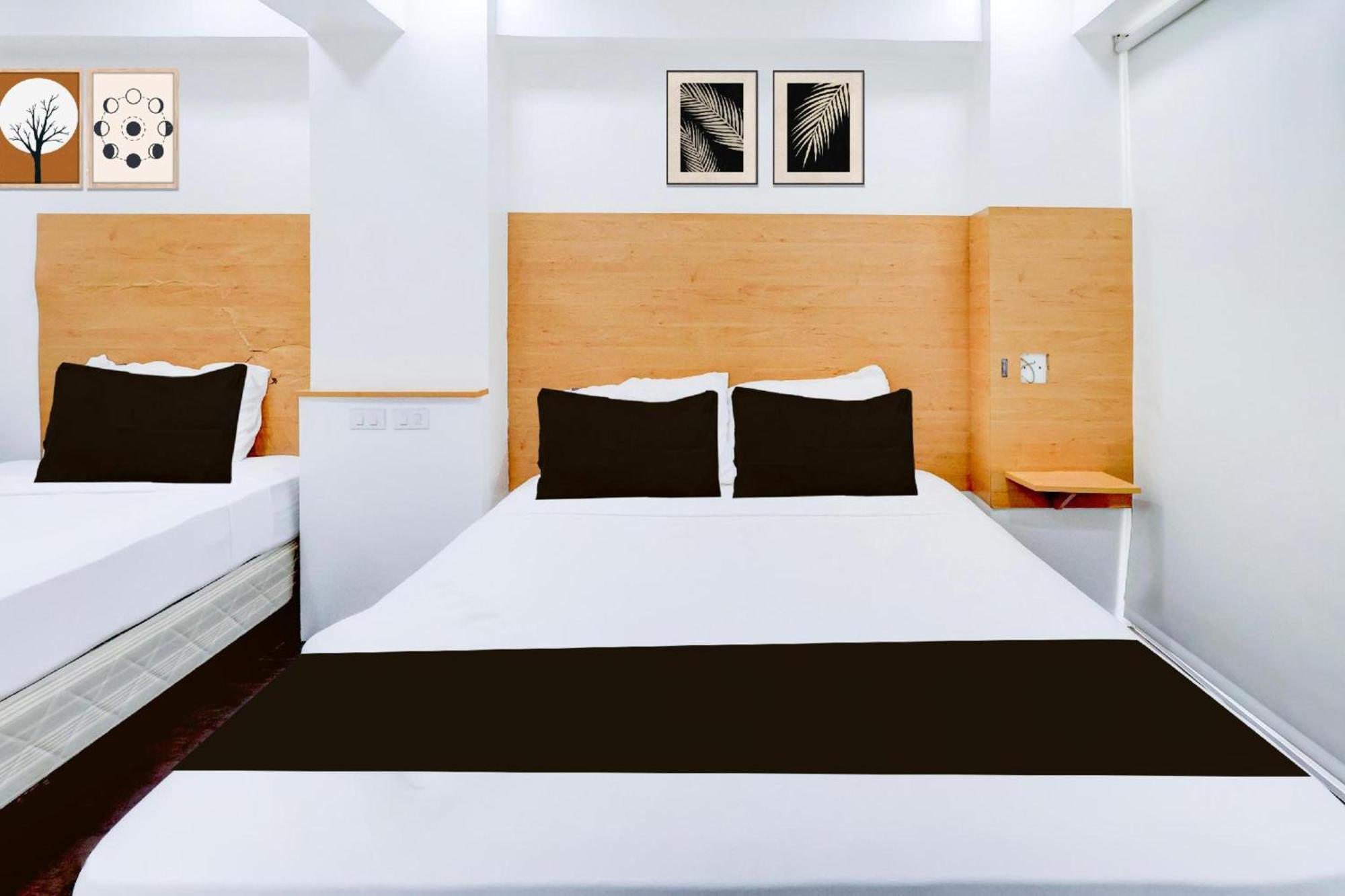 Townhouse Oak Brblock Boutique & Residences, Kalayaan Avenue, Near Ayala Mall, Poblacion, Makati, 3*