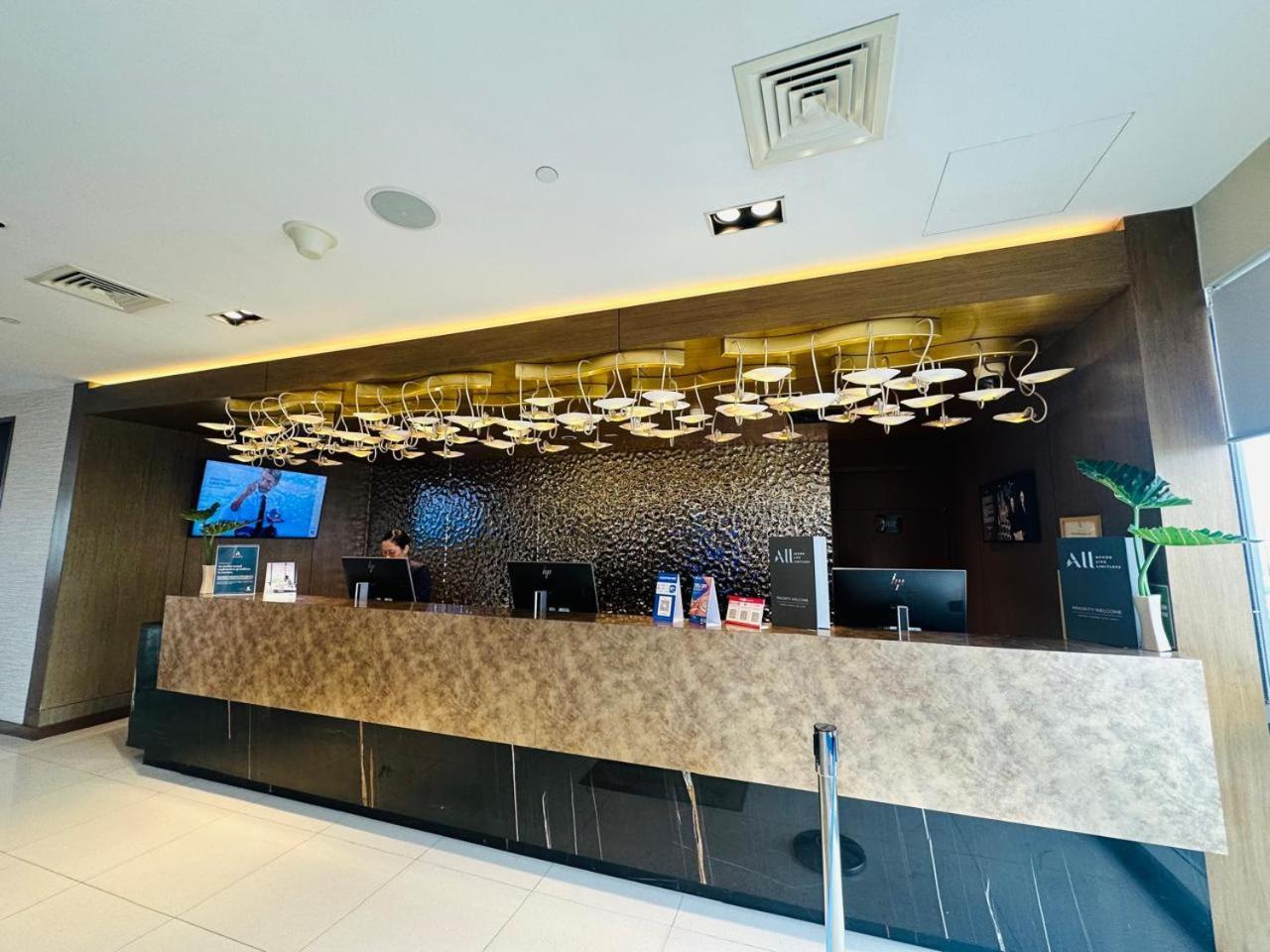 Acqua Private Residences By Casa De Masaken Hotel Manila