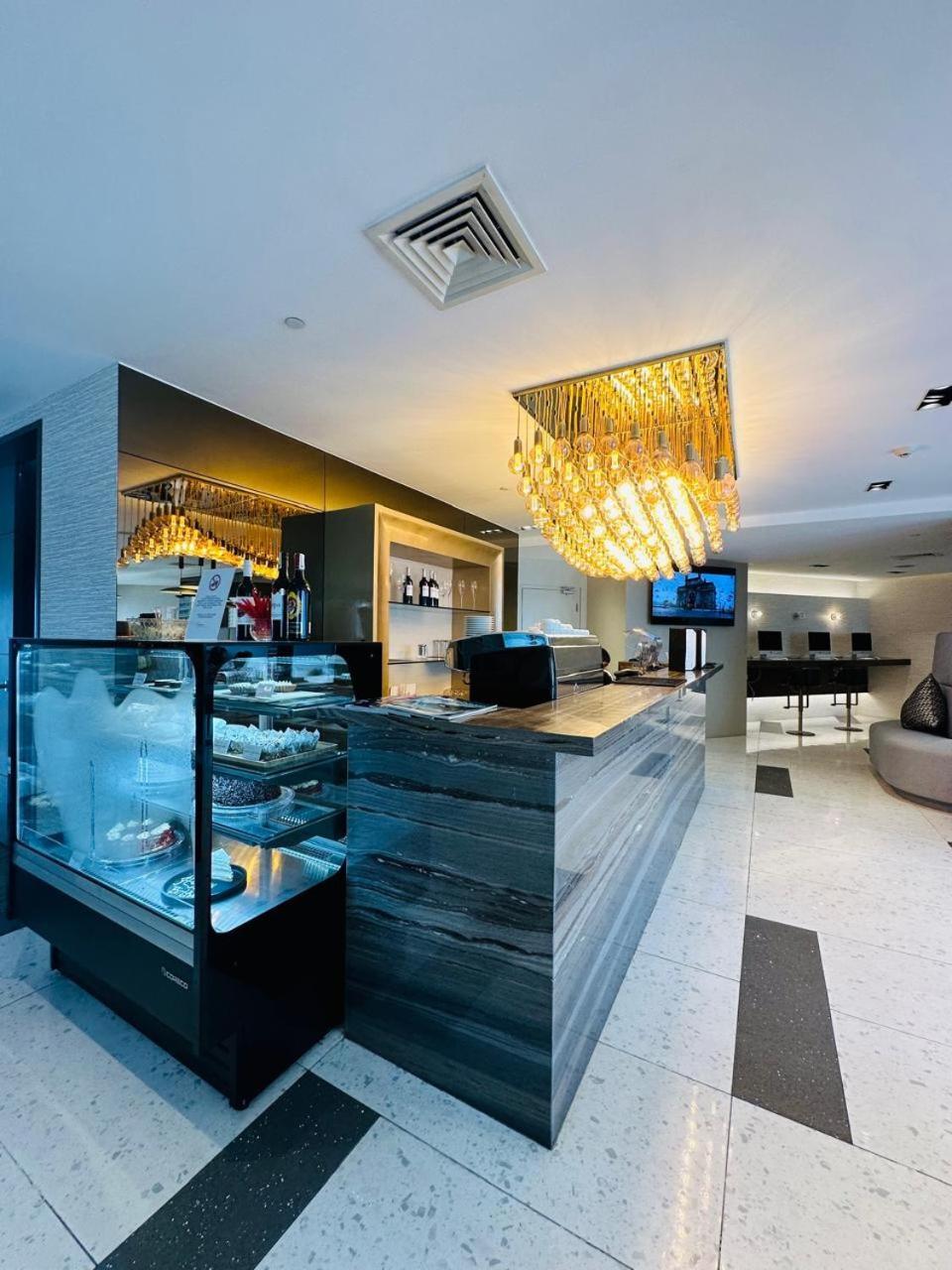 Acqua Private Residences By Casa De Masaken 5* Manila
