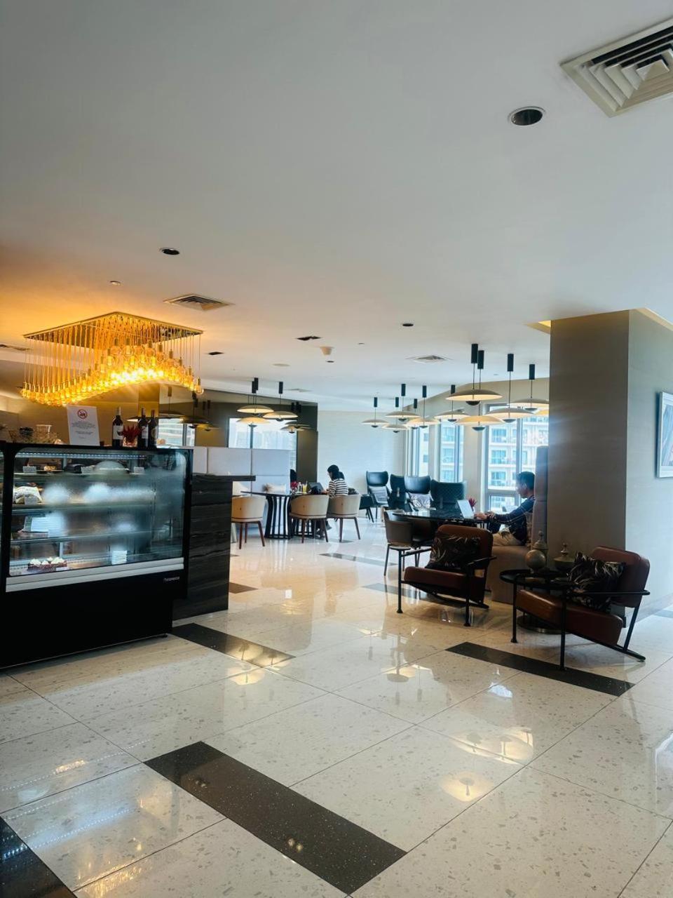 Acqua Private Residences By Casa De Masaken
