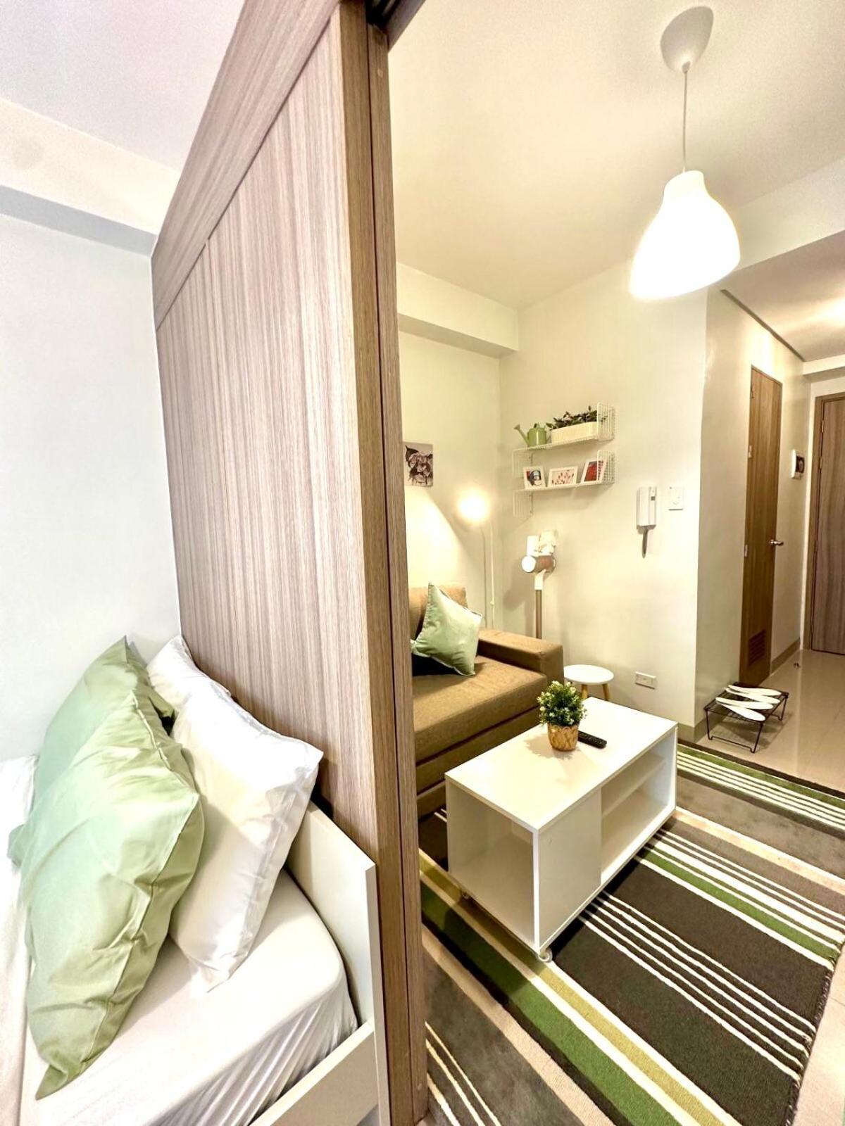 Cb 1162 House *