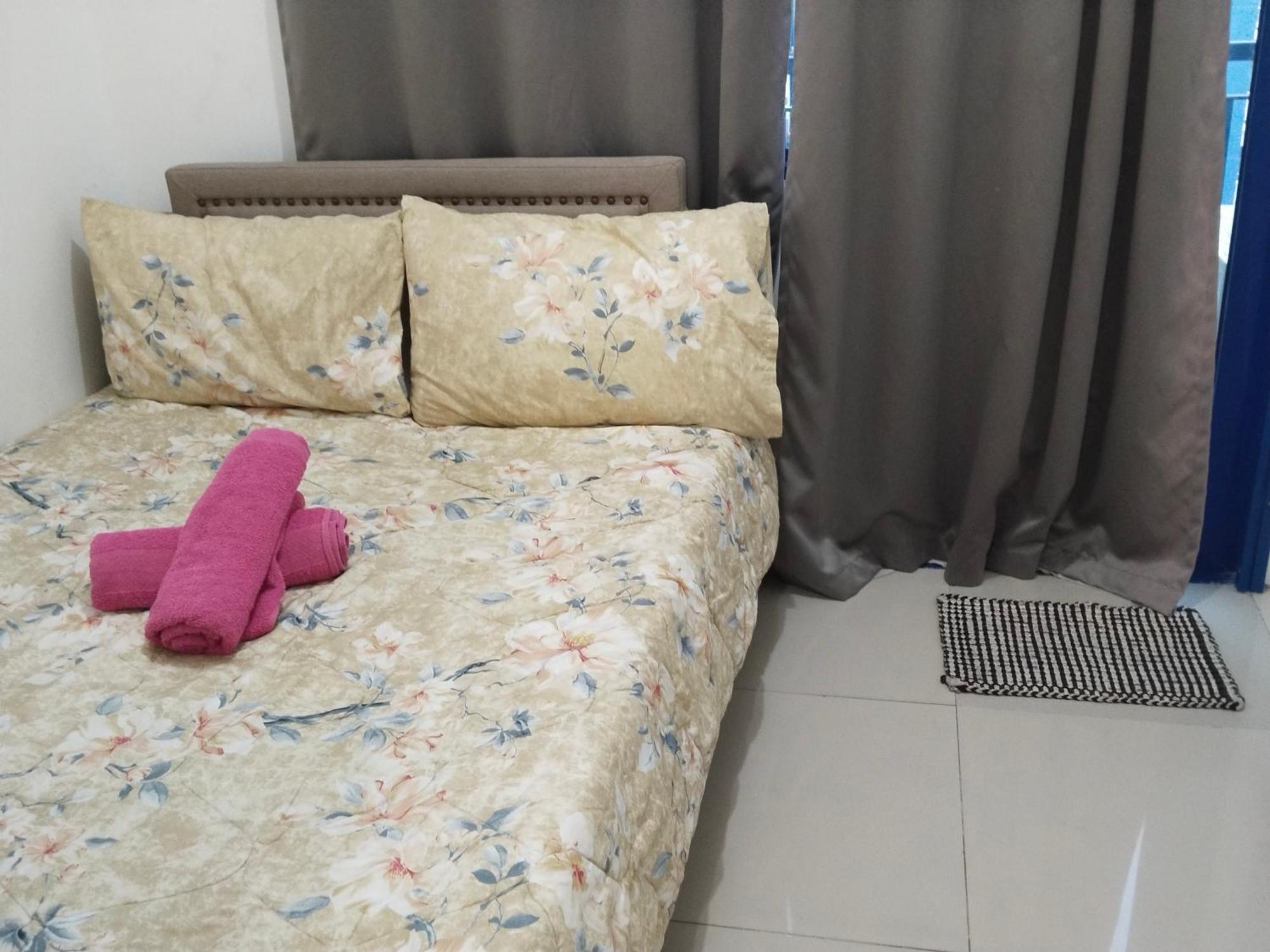 Moa Sea Condotel Pasay
