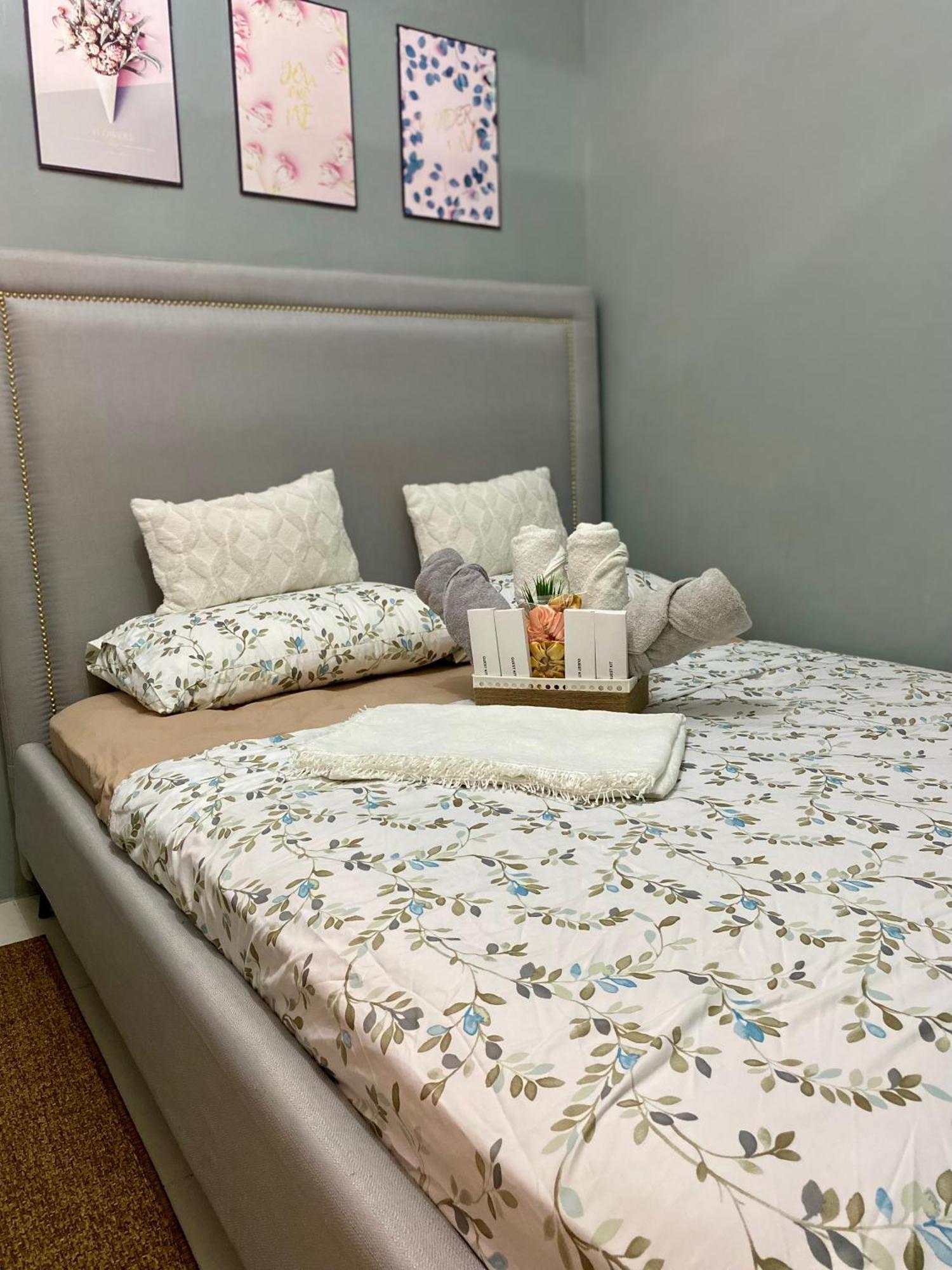 Balay Hayahay Staycation Aparthotel