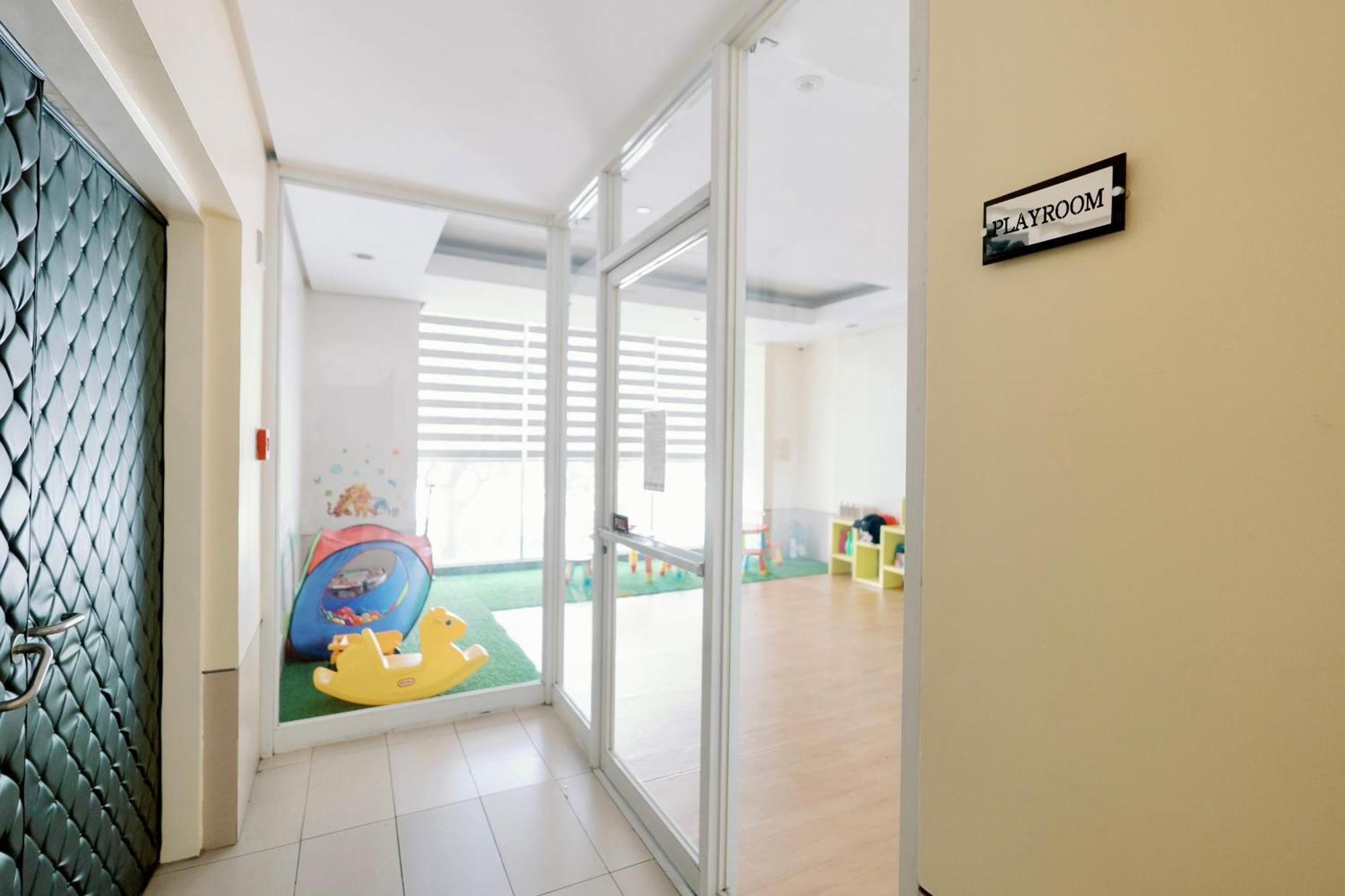 Cozy And Spacious At Soma Bgc Near Sm Aura And Bonifacio High Street *