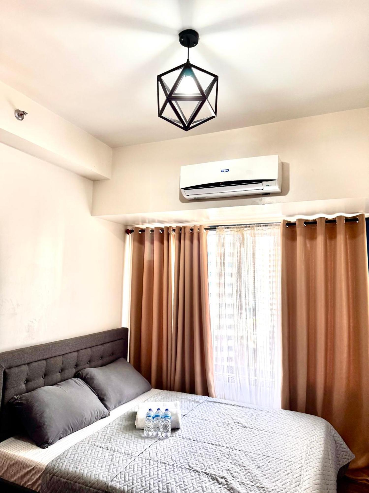 Makati Oasis The Air Residences #2148 *