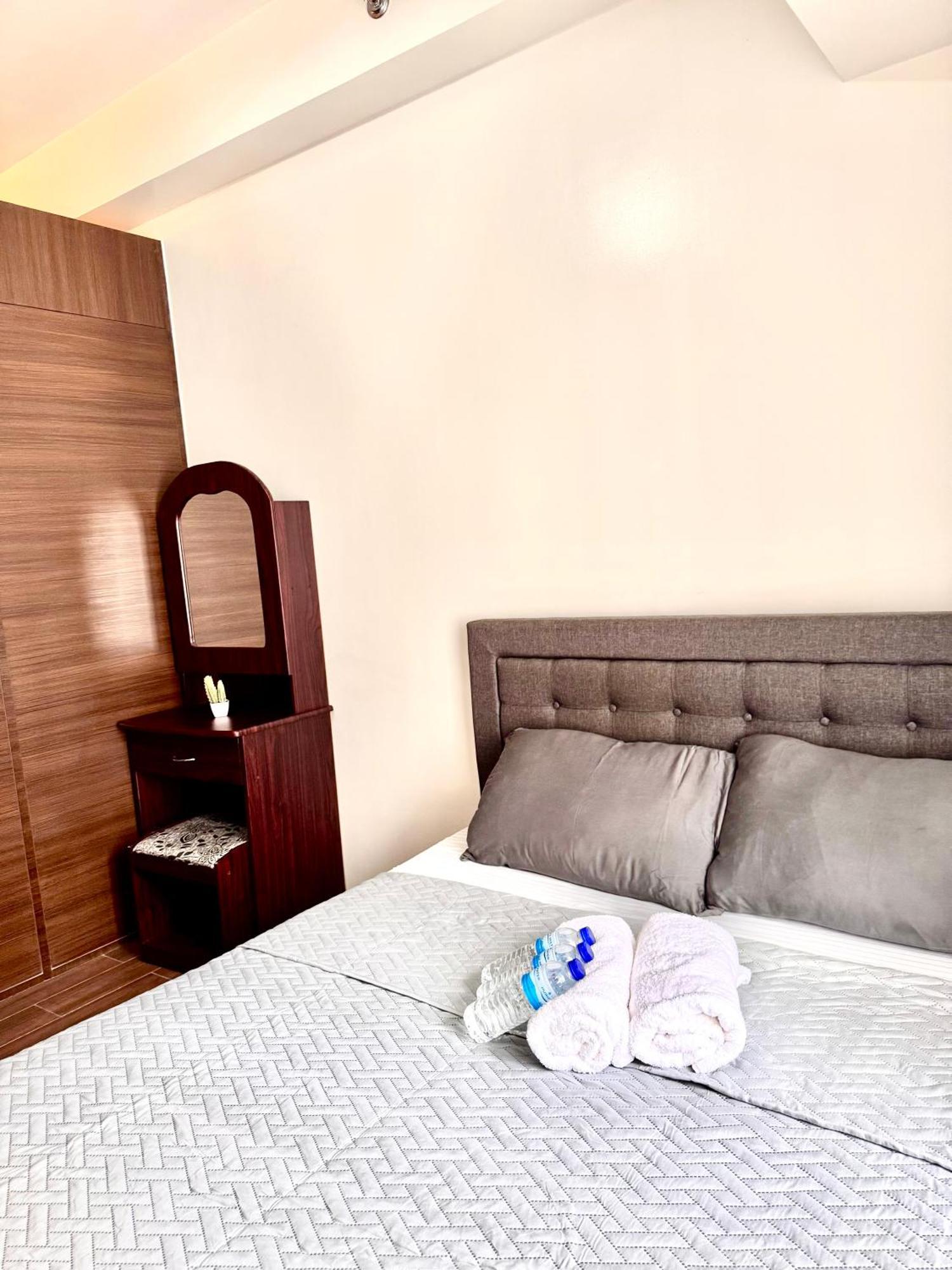 Apartment Makati Oasis The Air Residences #2148 Manila