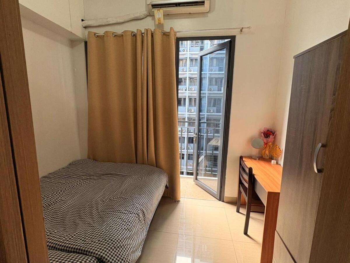 Metros Hideaway Shore 2 Tower 1 * Manila