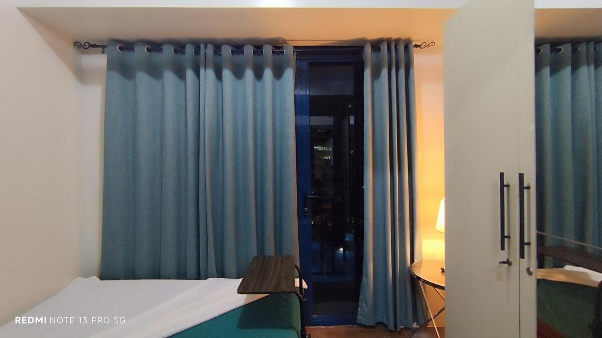 Apartment Air Tower B Rm 445 Elegant And Cosy Makati Condoxd Manila