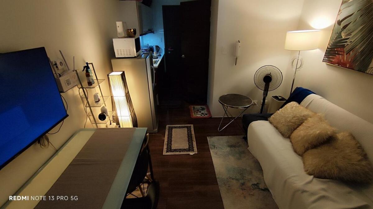 Air Tower B Rm 445 Elegant And Cosy Makati Condoxd *