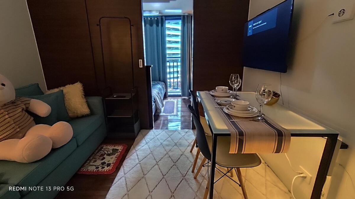 Air Tower B Rm 445 Elegant And Cosy Makati Condoxd Apartment Manila