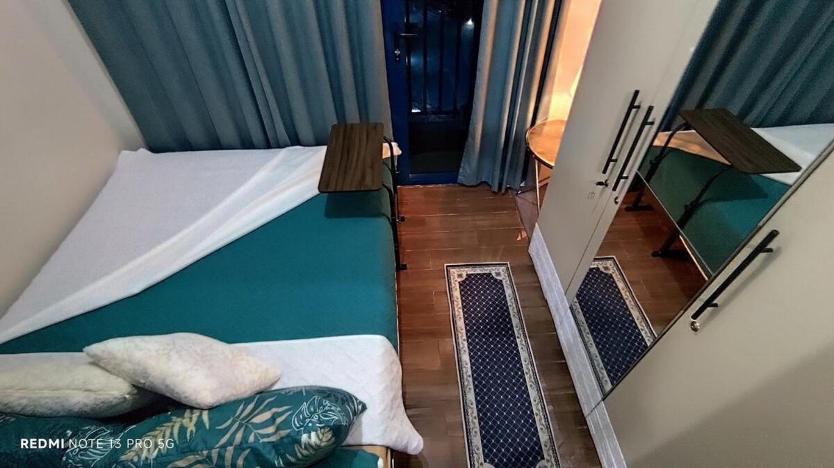 Apartment Air Tower B Rm 445 Elegant And Cosy Makati Condoxd *