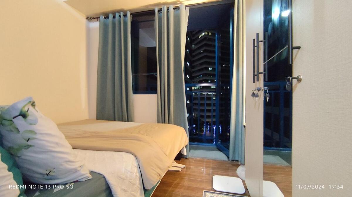 Air Tower B Rm 445 Elegant And Cosy Makati Condoxd Apartment