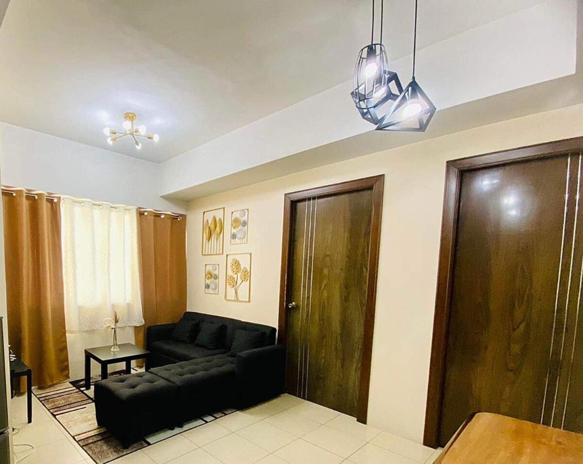 Unit For Big Groups With Videoke Apartment