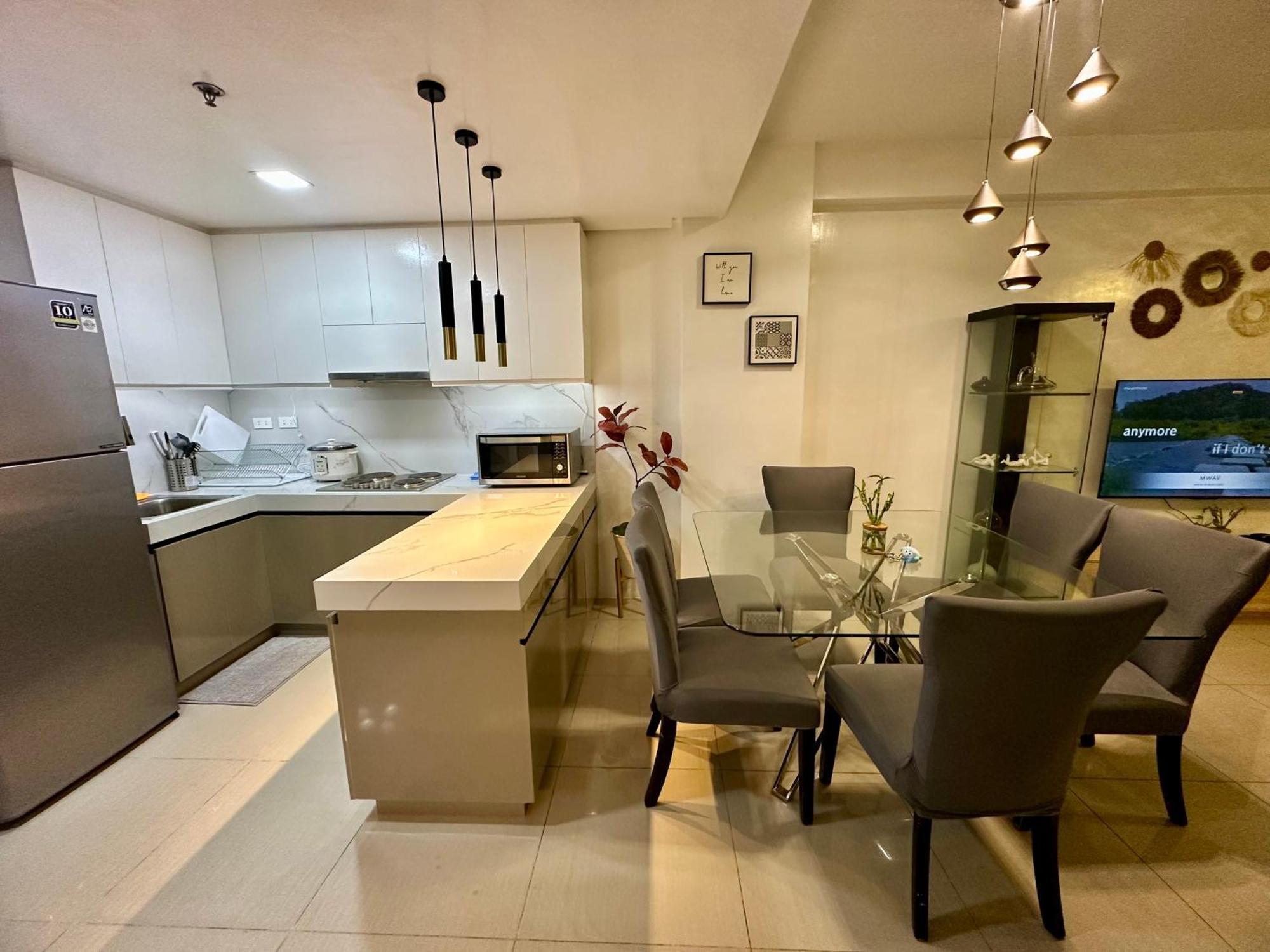 Kathys Crib 2bedroom Moa View Aparthotel Manila